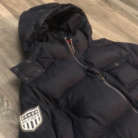 Tommy Hilfiger Hoodie Puffer Jacket. - Picture 2 of 6